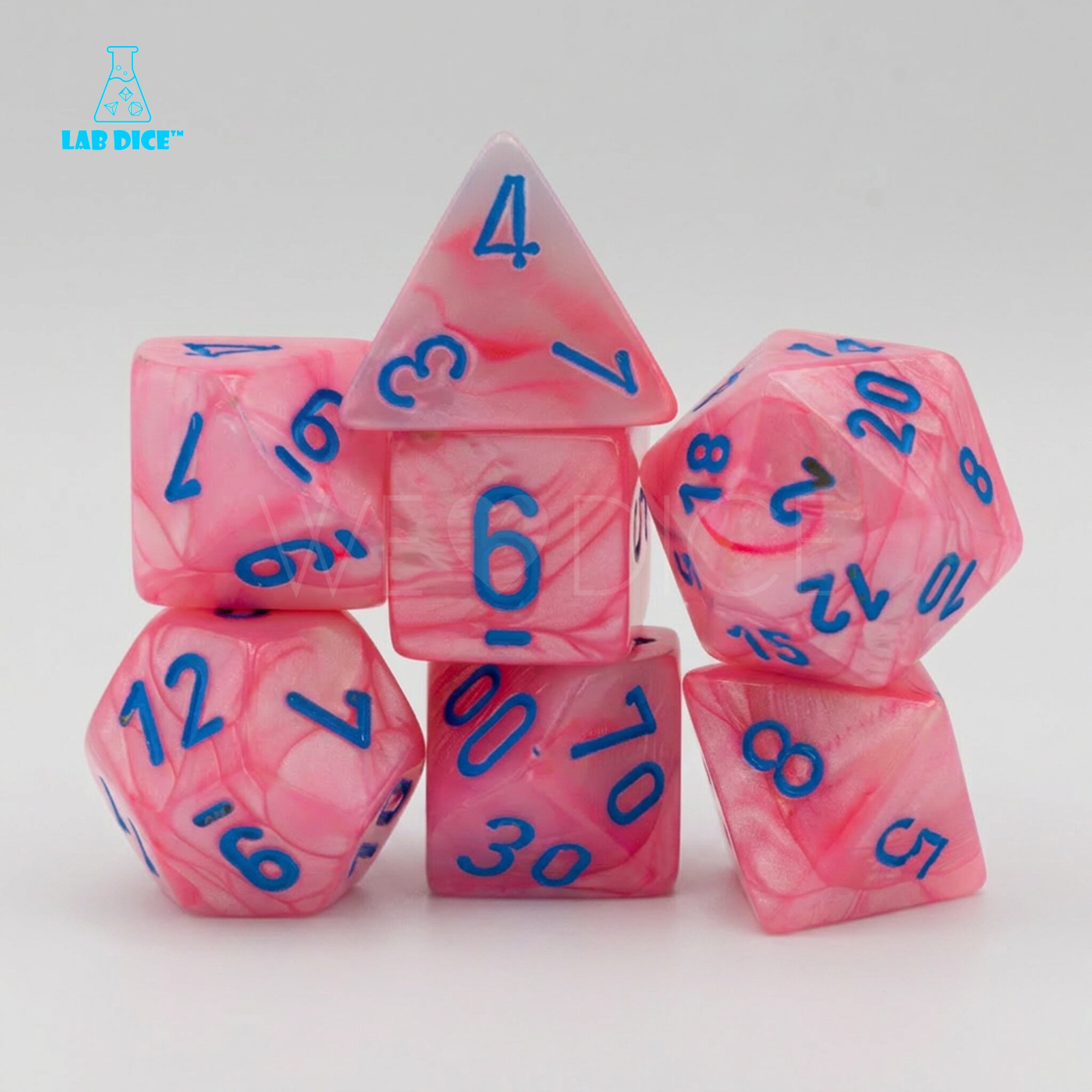 LabDice Lustrous  Lustrous Pink w/blue  Set 7 Stück