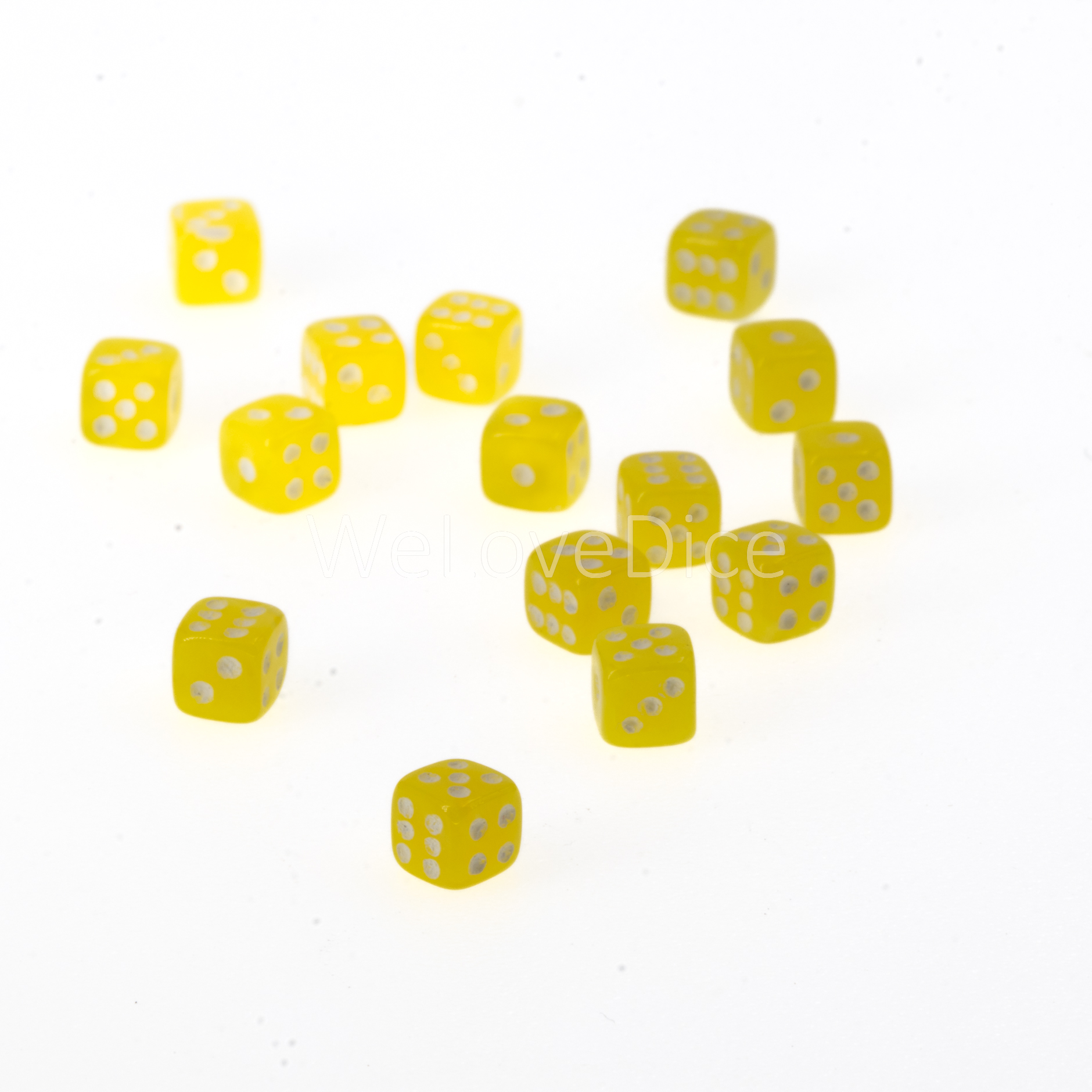 5mm Würfel in gelb / weiß Marmor