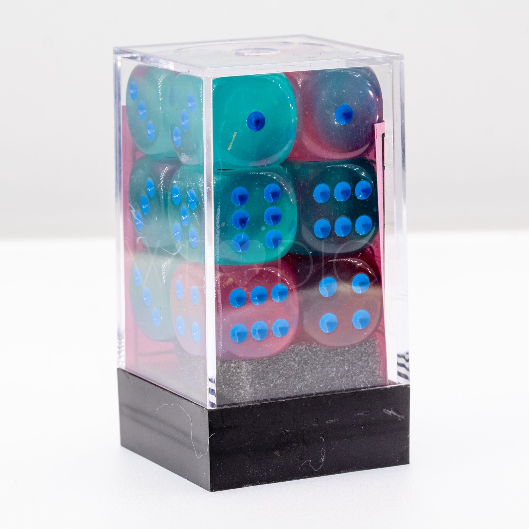 Gemini®, Luminary™ Gel Green-Pink / blue 16mm D6 Dice Set (12 dice)