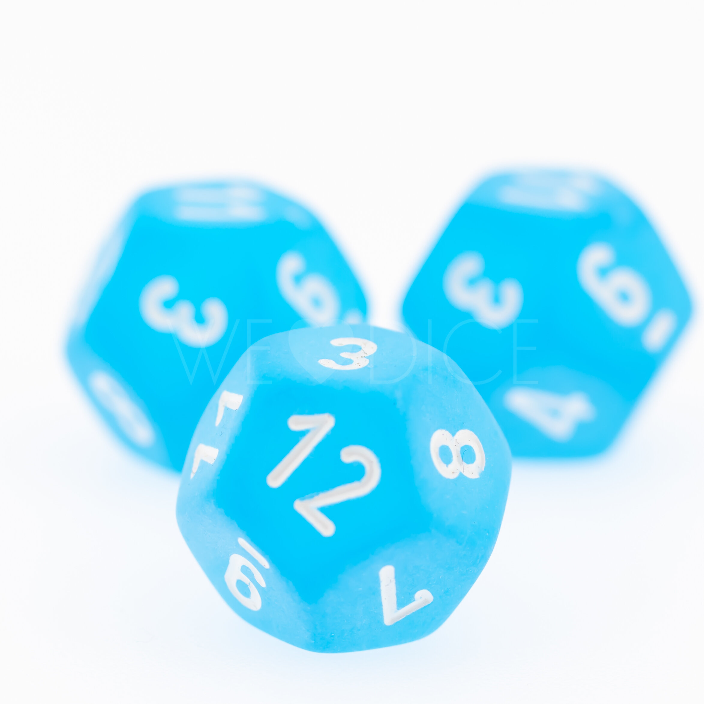 Frosted Karibikblau / Weiß  W12