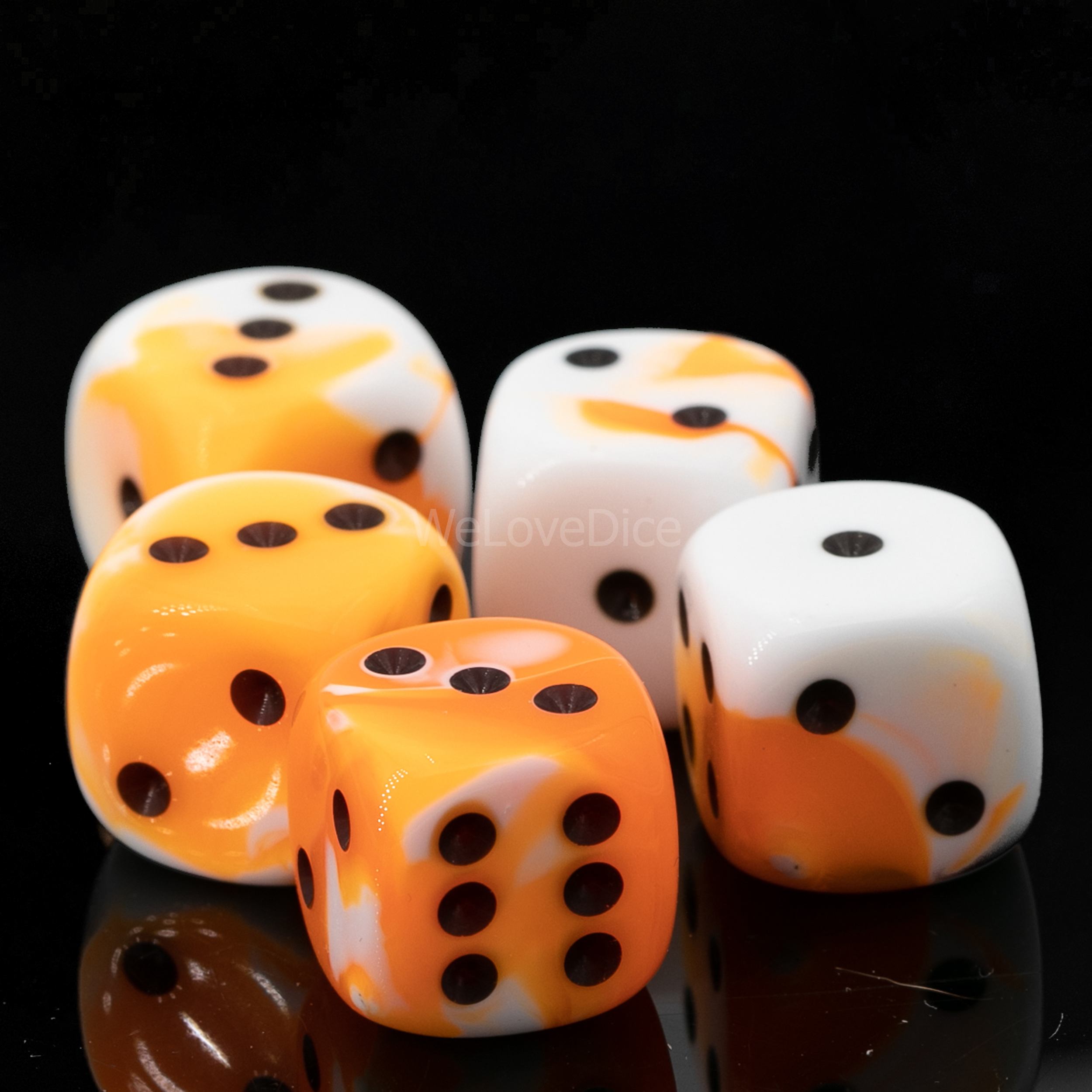 16mm  D6 Dice in neon orange / black