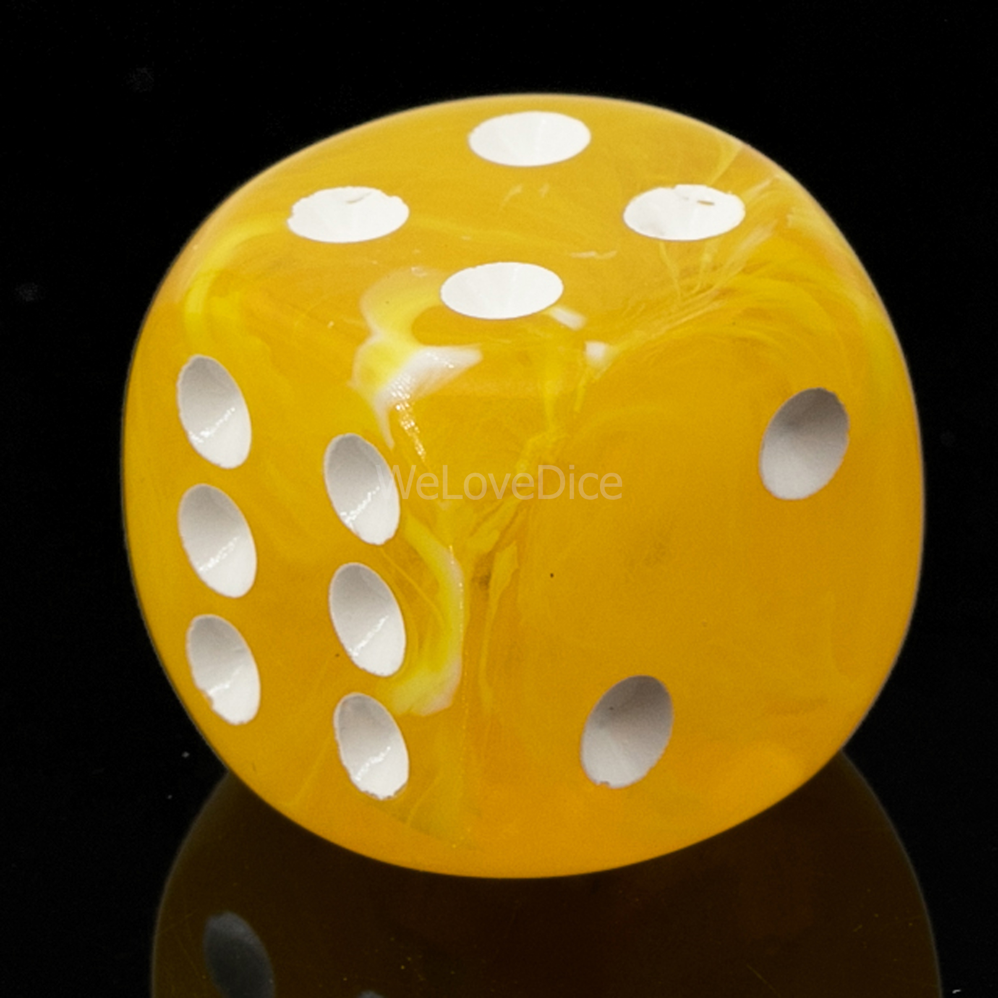 16mm  D6 Dice in yellow / white