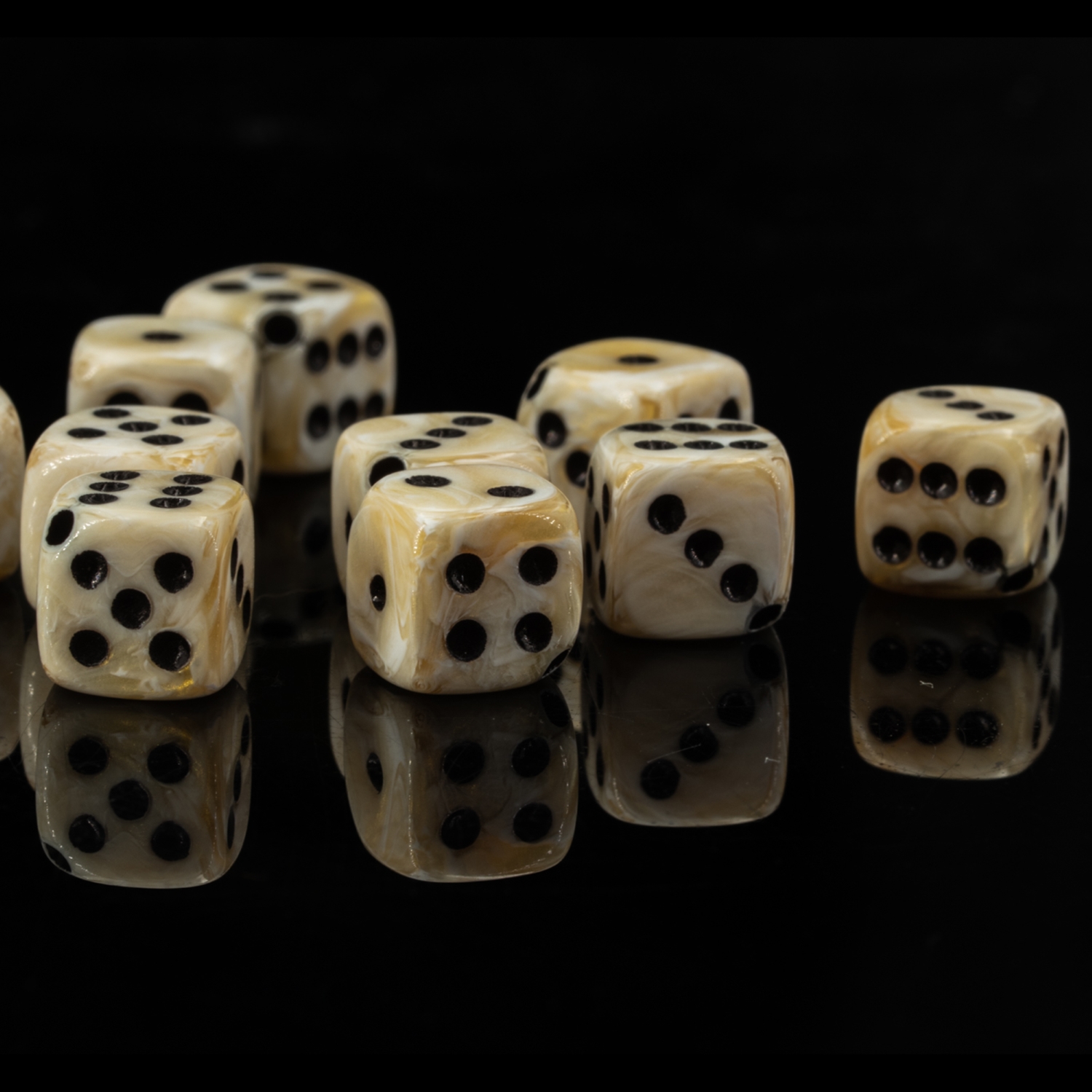  8mm Dice bead - gold beige / black Marbled, in