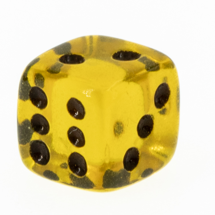 7mm  D6 Dice in yellow / brown Translucent