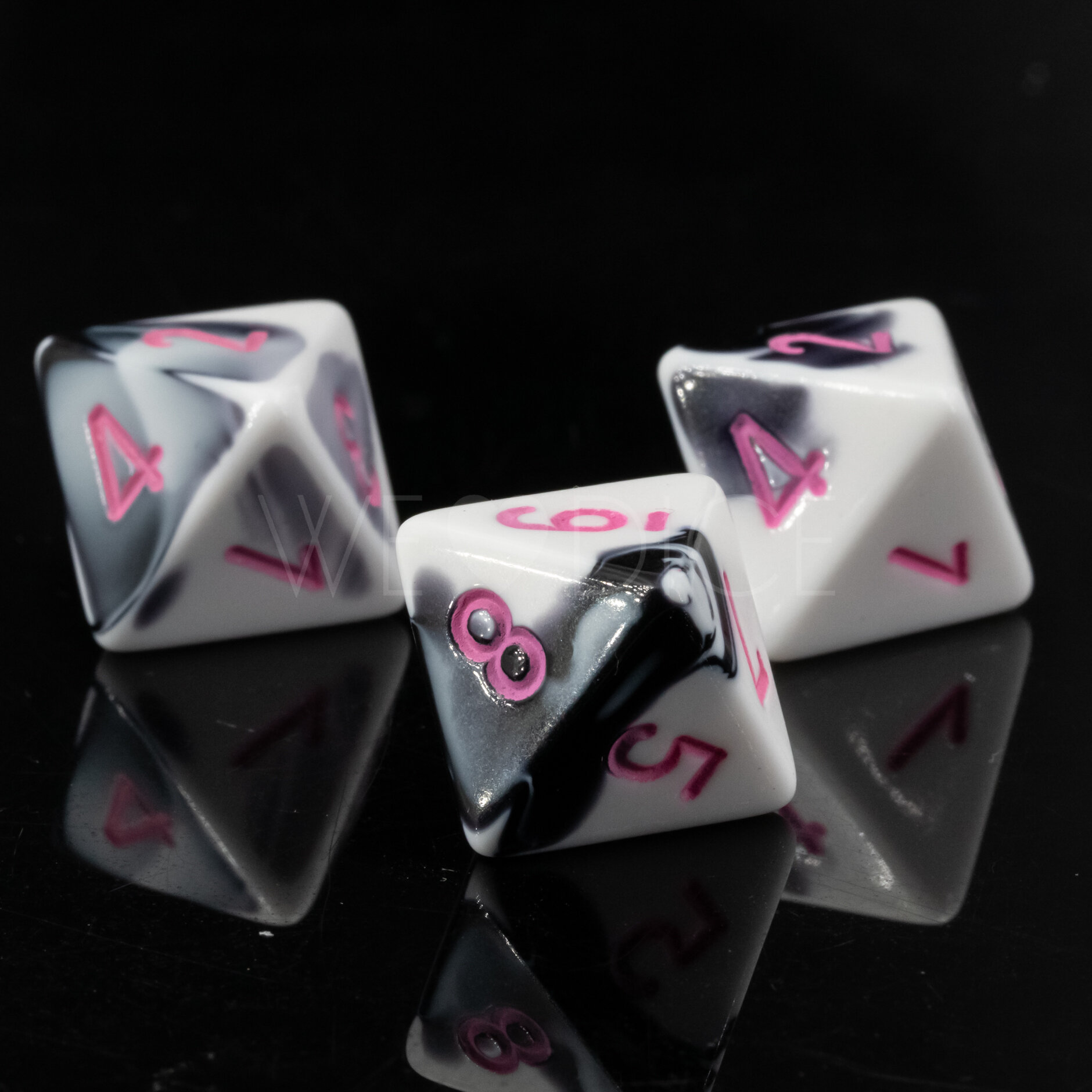 Gemini® Schwarz-Weiß / Rosa  W8 