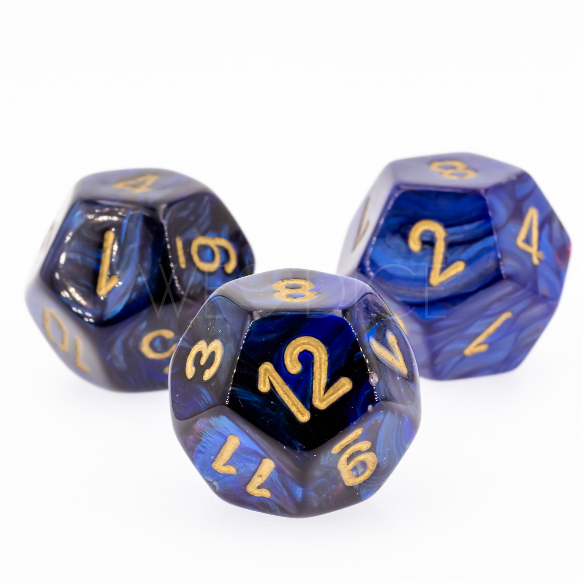 Lustrous  Lila / Gold  W12