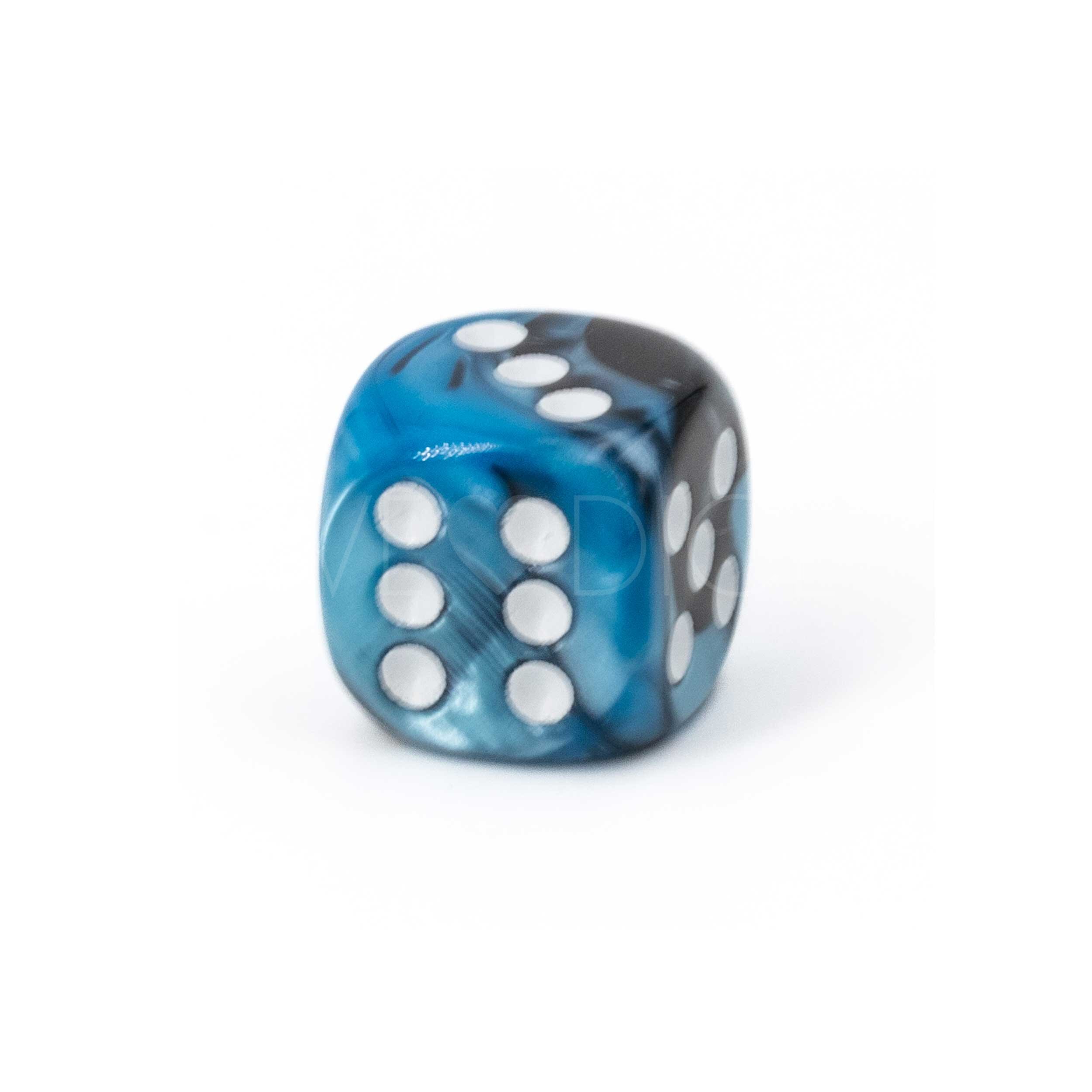 12mm W6 Würfel in 2Ton schwarz-blau / weiss