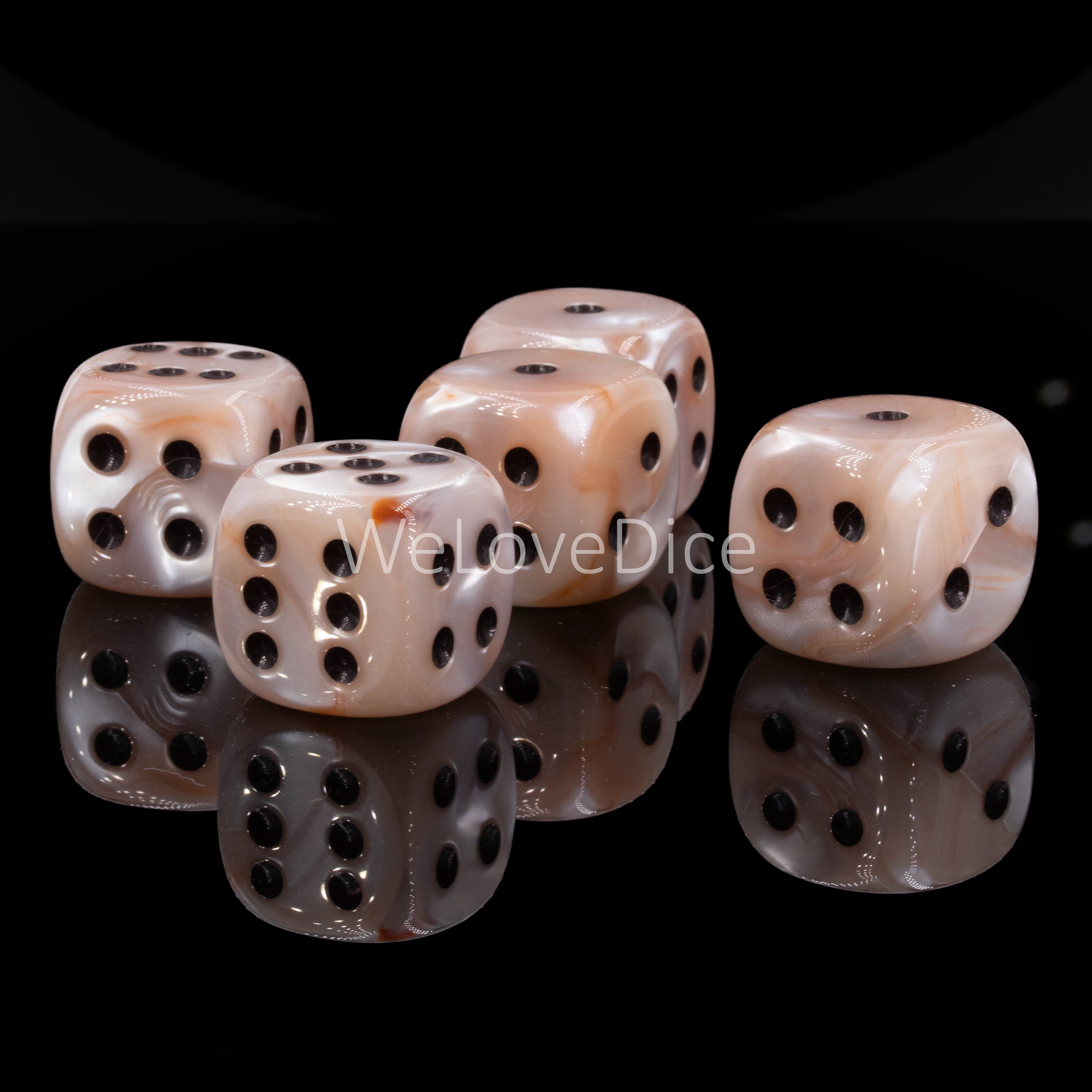 16mm  D6 Dice in abalone beige / black Silk