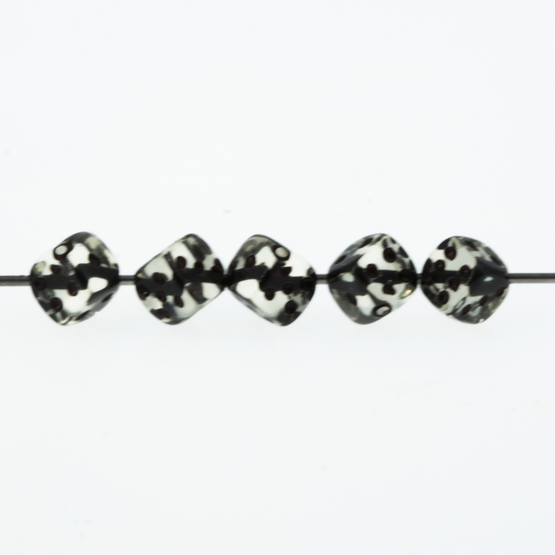  5mm Dice bead - yellow / brown Translucent, in