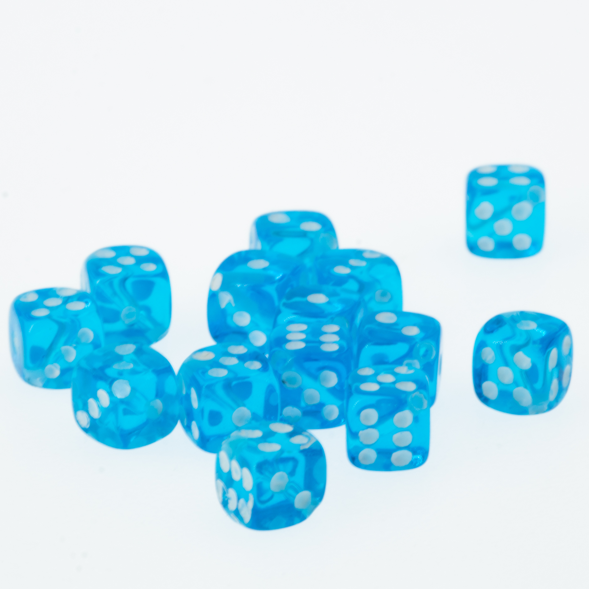  5mm Dice bead - caribbean blue Translucent, in