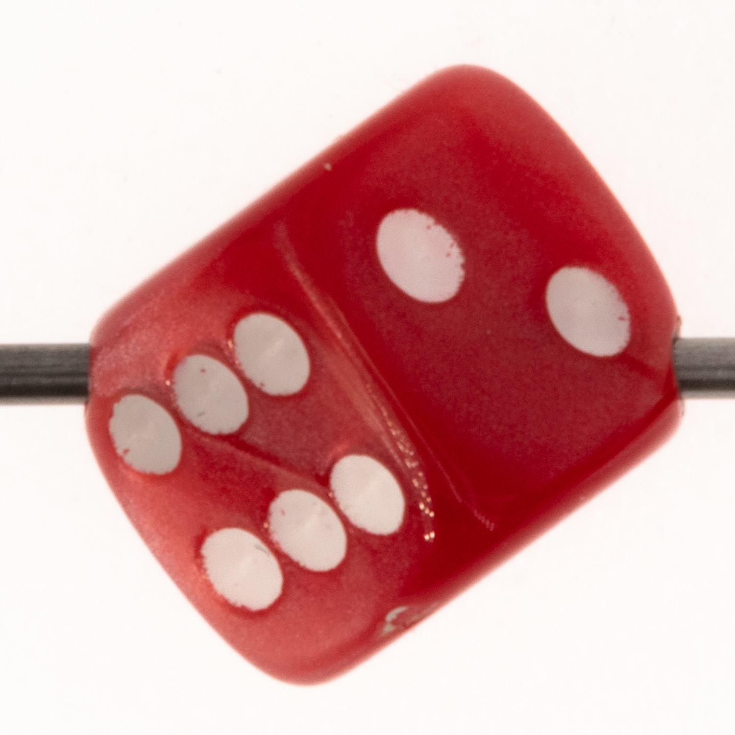  5mm Dice bead - red / white Silk, in