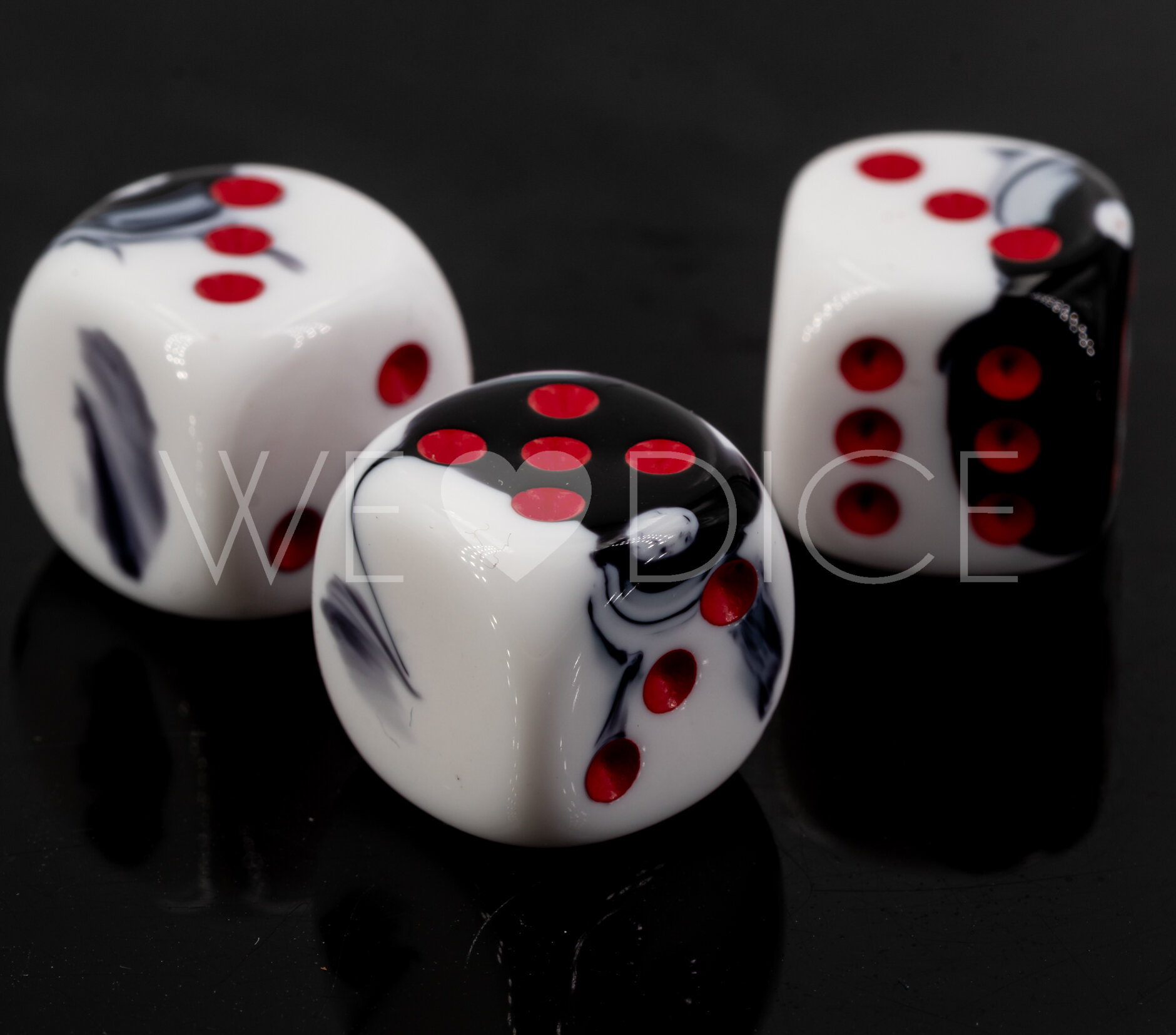16mm Dice in white black / red 2-way no "6"