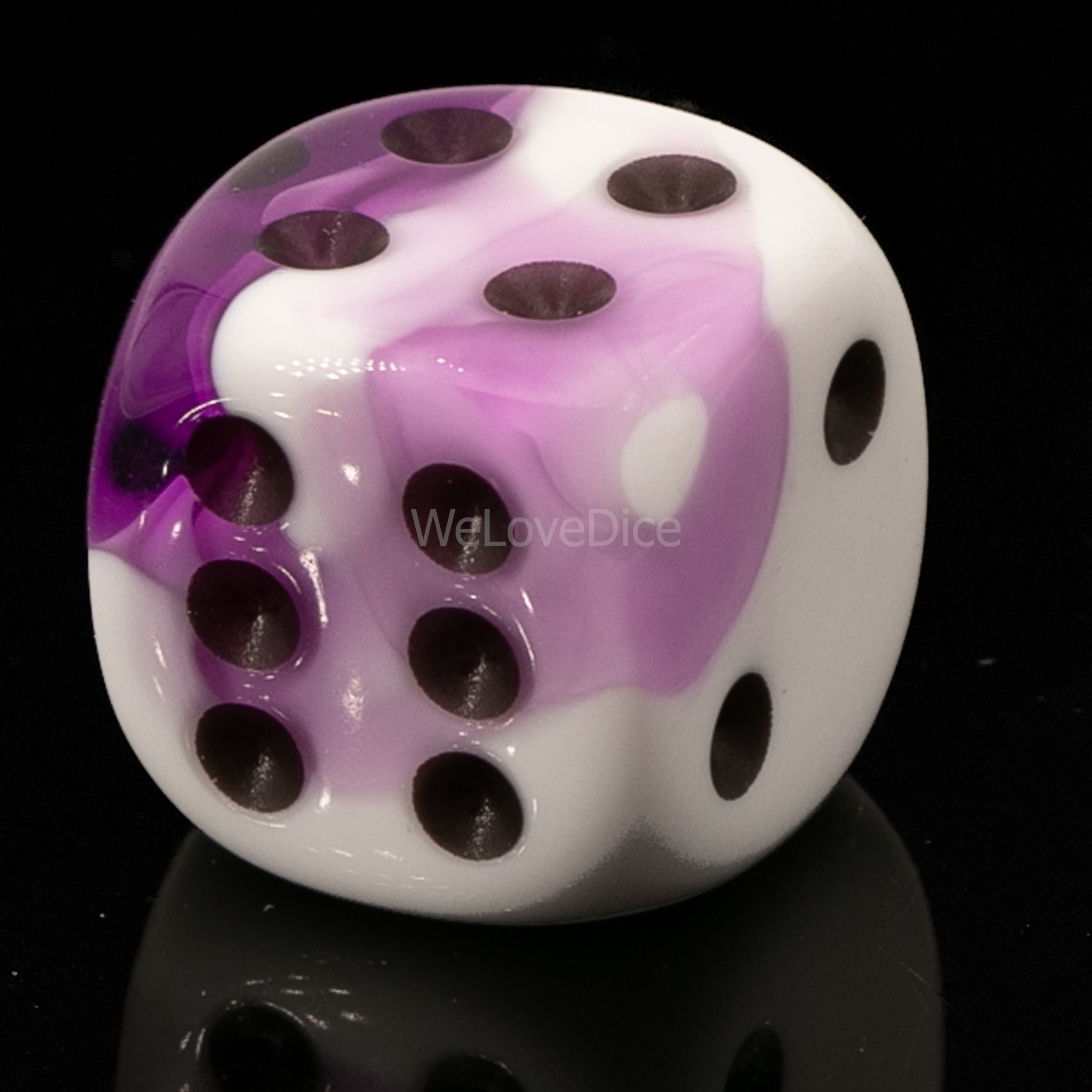 16mm W6 Würfel in weiß lila / schwarz