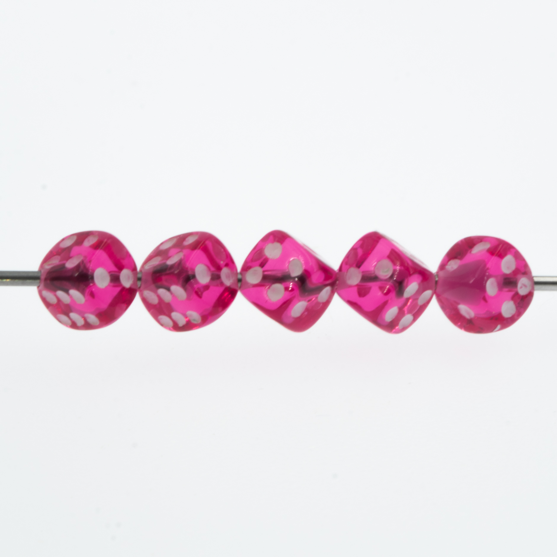  5mm Dice bead - fuchsia / white Translucent, in