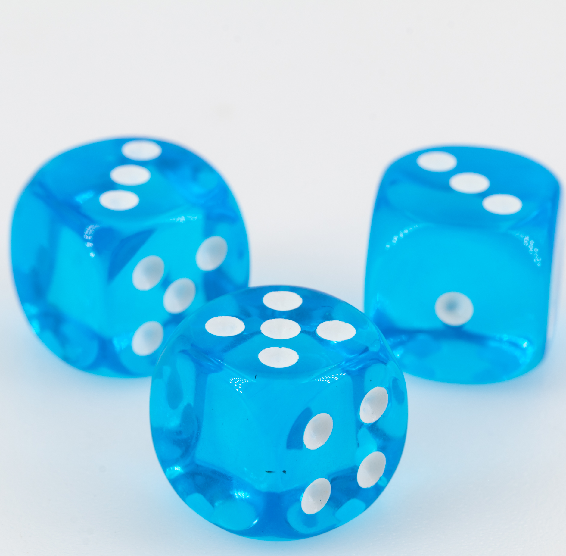 16mm Würfel in türkisblau / weiß Transparent ohne "6"