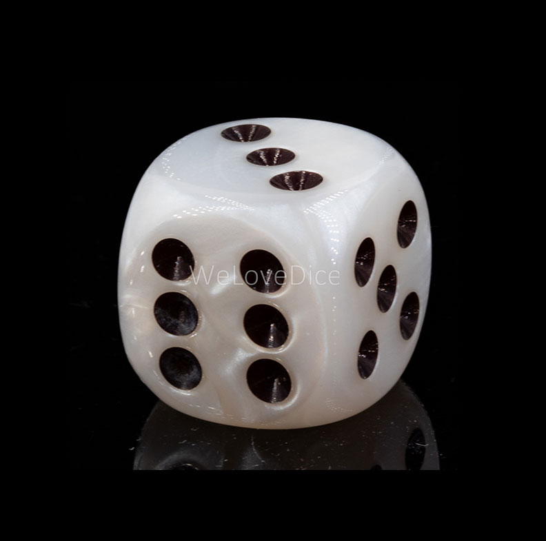 16mm W6 Würfel in weiß / schwarz