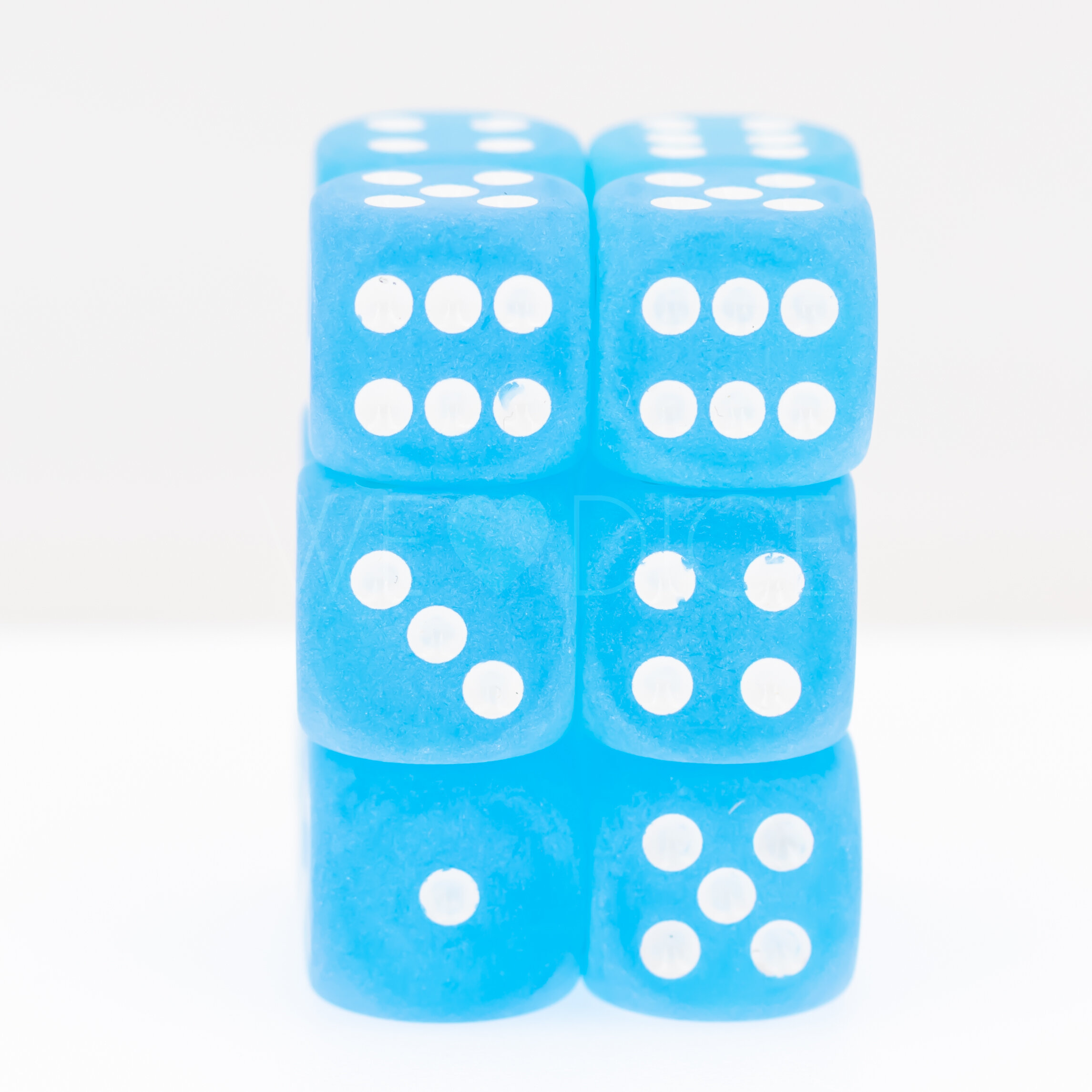 Frosted Karibikblau / Weiß 16mm W6 Würfel Set (12 Würfel)