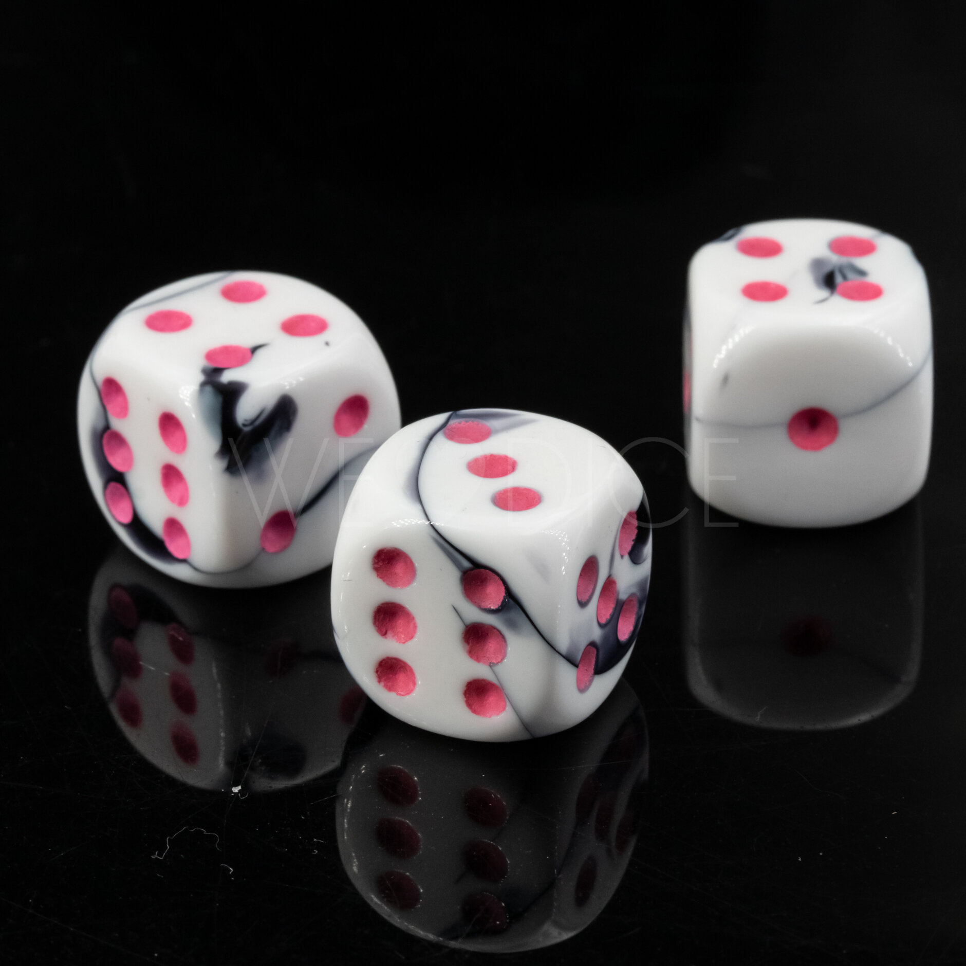 Gemini® Black-White / pink  D6 