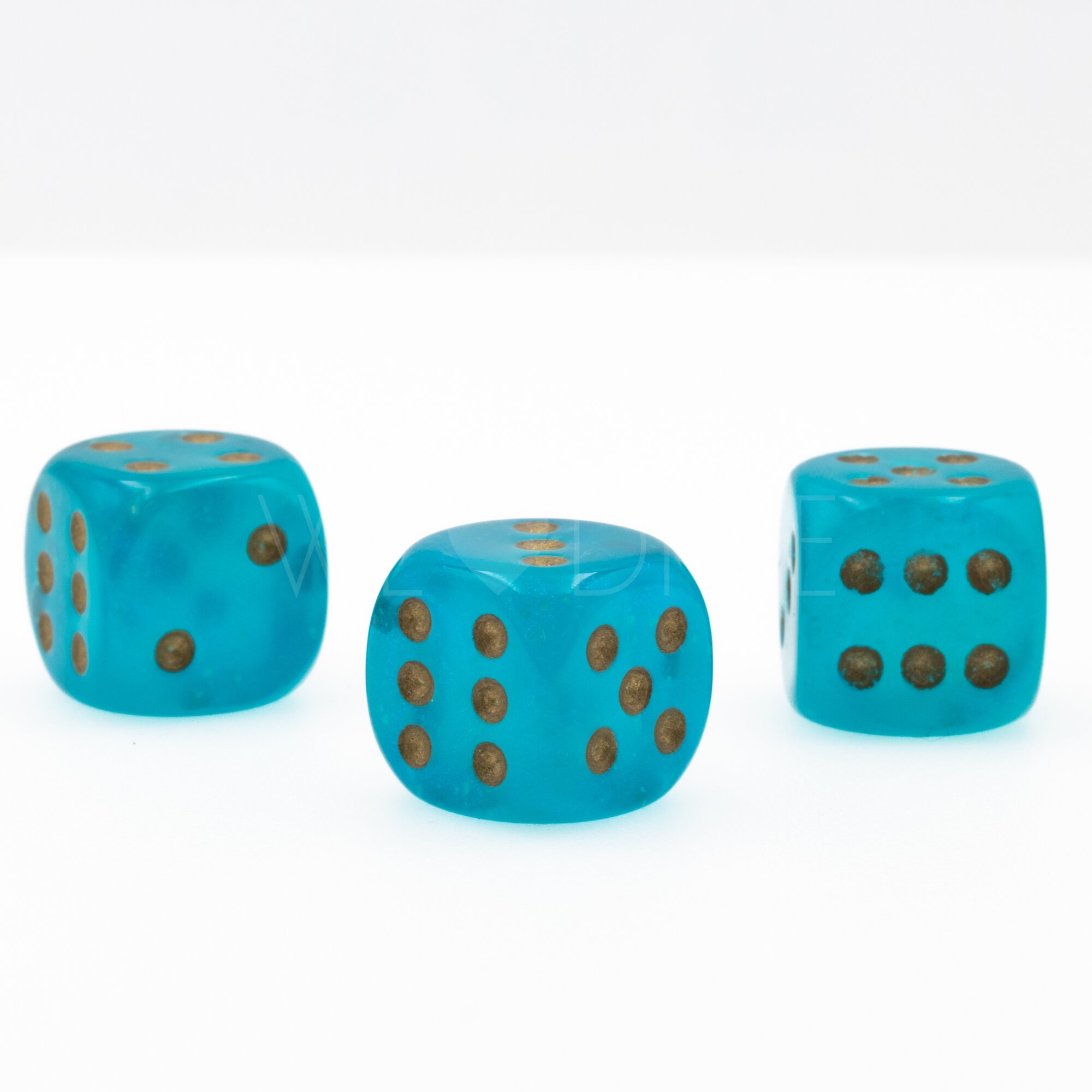 Borealis® Teal / gold    D6 