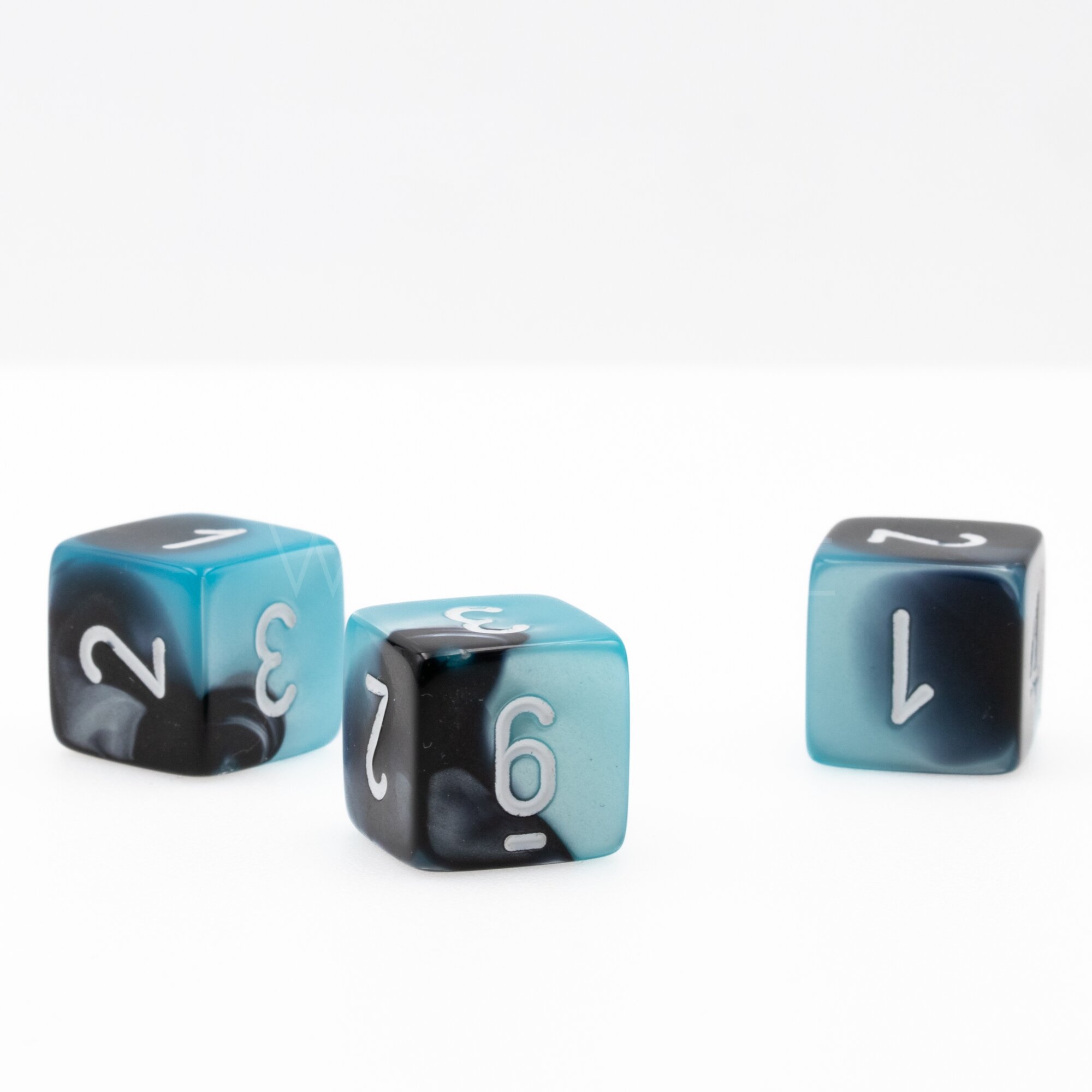 Gemini® Black-Shell / white  D6 