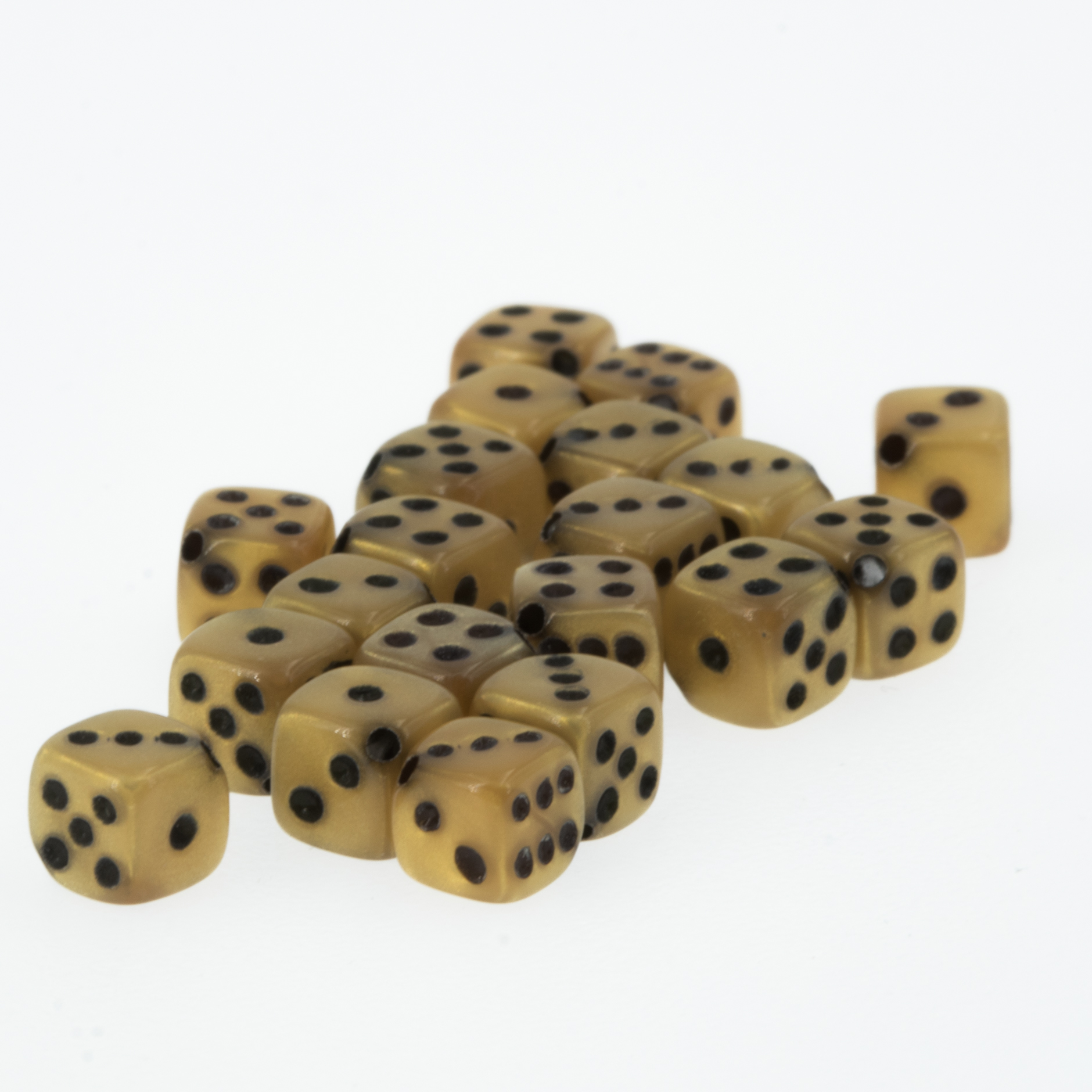 5mm Dice bead - golden color / black Silk, in