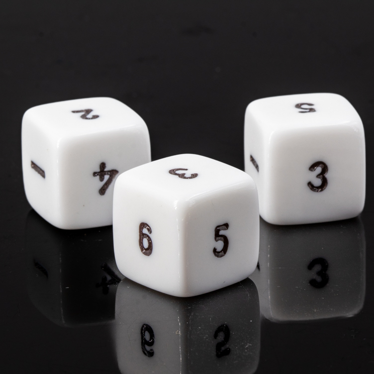 W6 Würfel in weiss / schwarz Satt