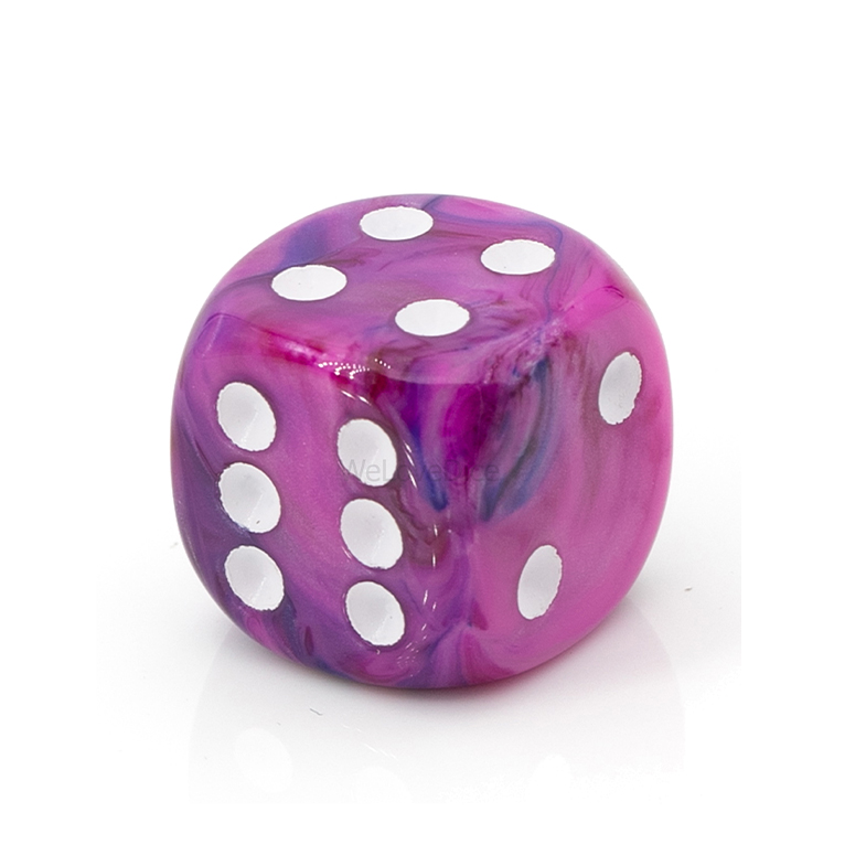 16mm W6 Würfel in dahlien lila / weiß