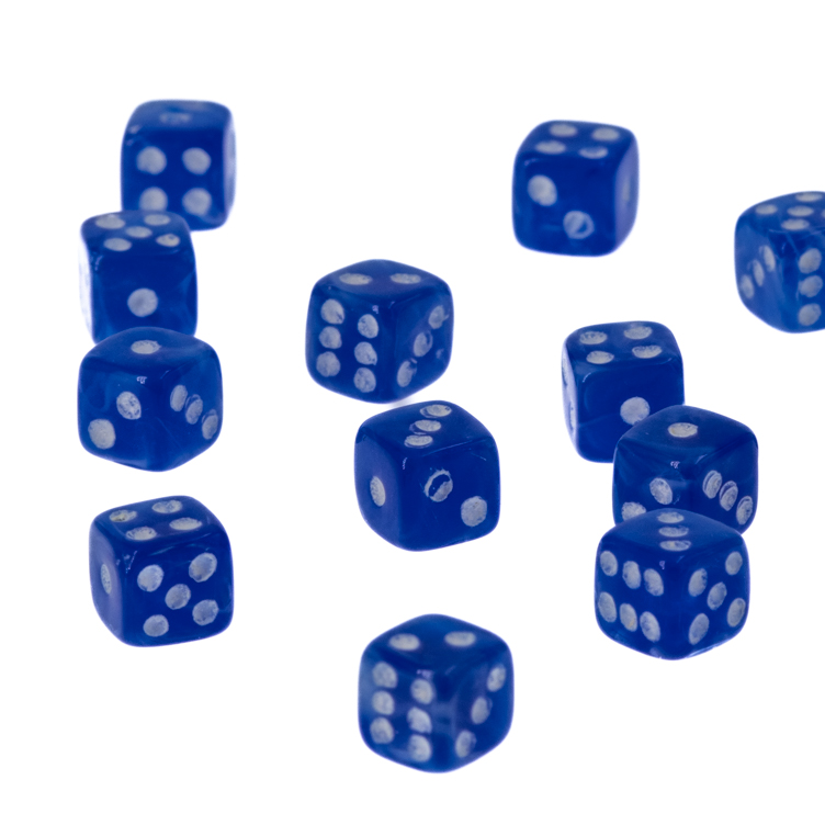 5mm  D6 Dice in blue / white Silk