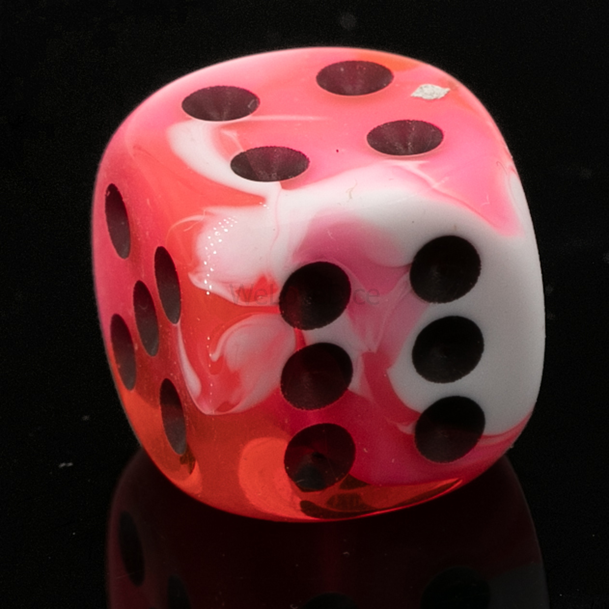 16mm  D6 Dice in neon pink / black 2-way