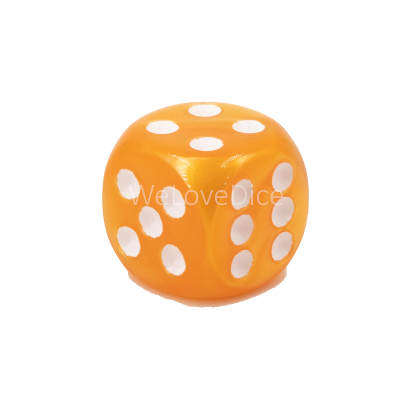 14mm  D6 Dice in orange / white