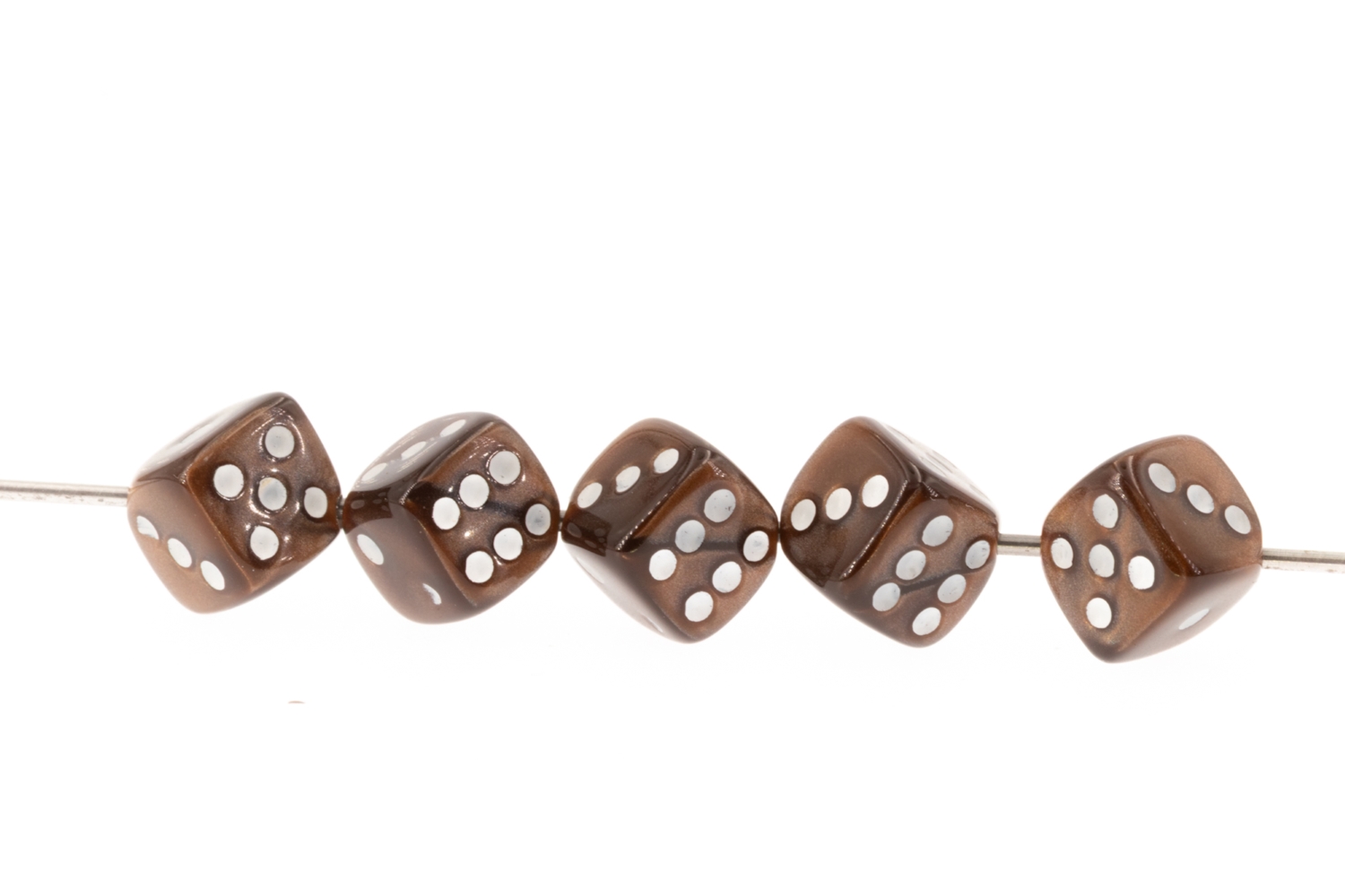  5mm Dice bead - brown / white Silk, in